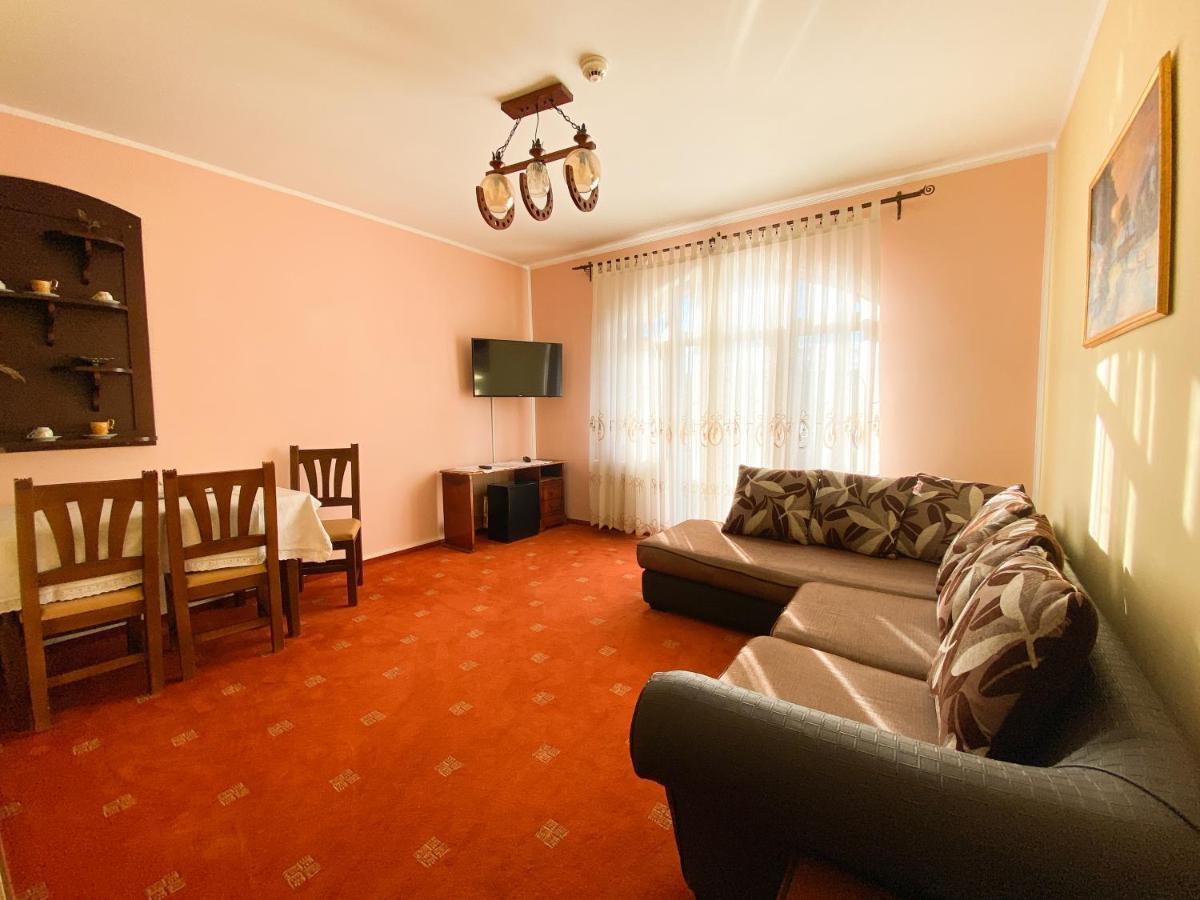 Pensiunea Crocus - Sauna & Billiard Poiana Brasov Extérieur photo
