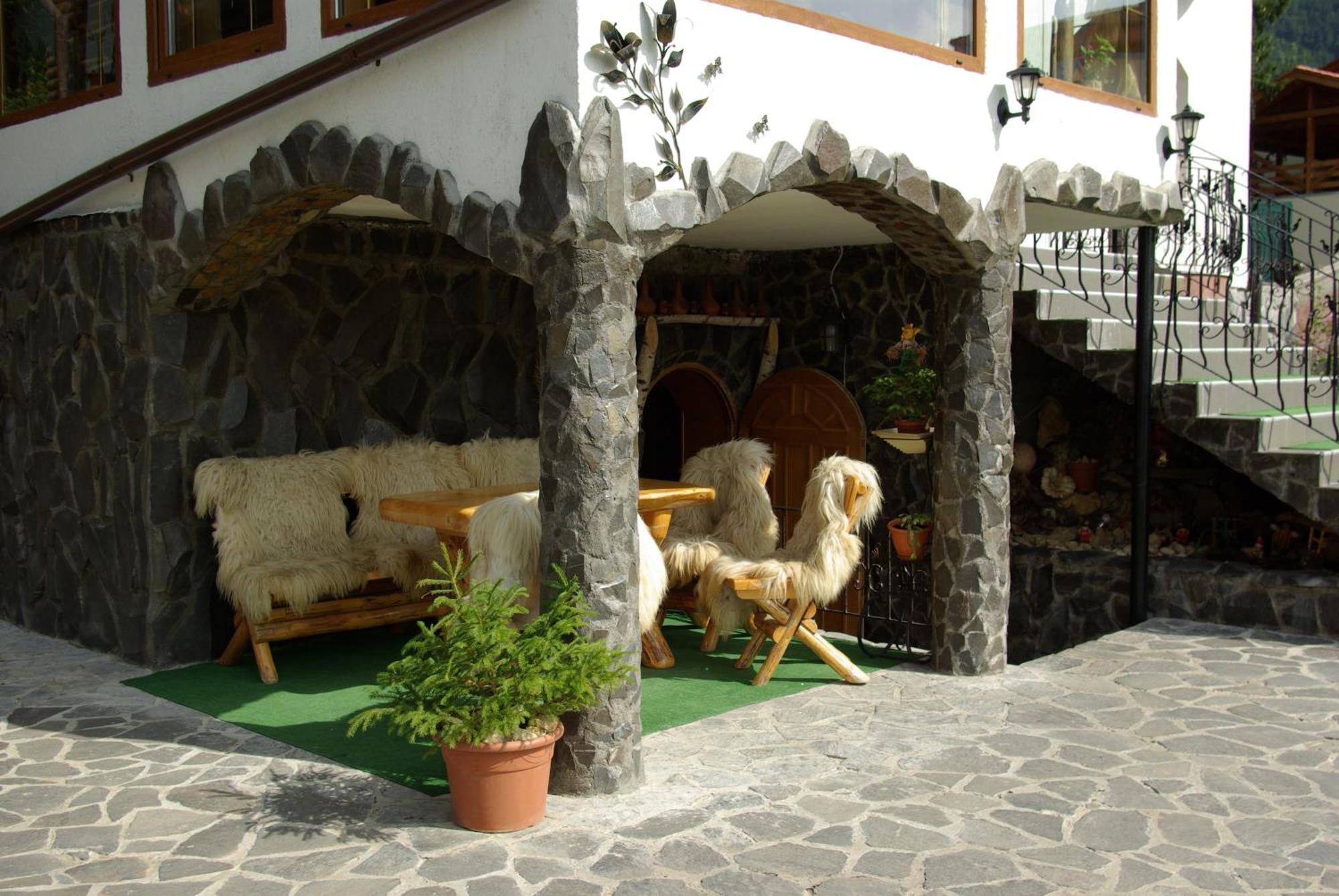 Pensiunea Crocus - Sauna & Billiard Poiana Brasov Extérieur photo